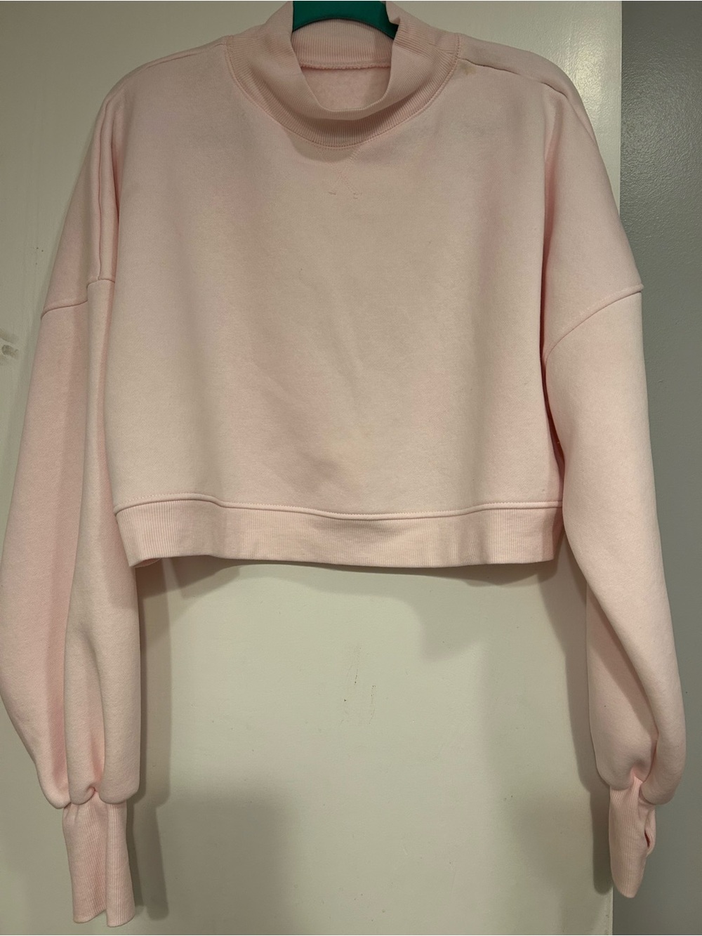 Cropped Mock Neck Sweatshirt in Light Pink